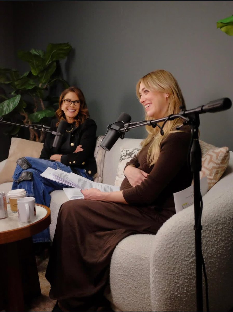 Teri Hatcher tweet media