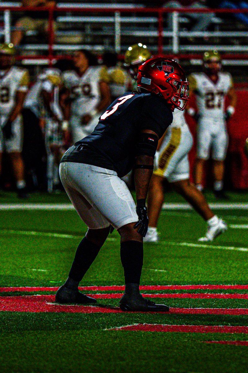 _KP_the_great's tweet photo. Recruitment still open!

6'2
225 lbs
LB
3.13 GPA
3 years of eligibility
NCAA ID: 1911747700 https://t.co/bNuklnPmeh