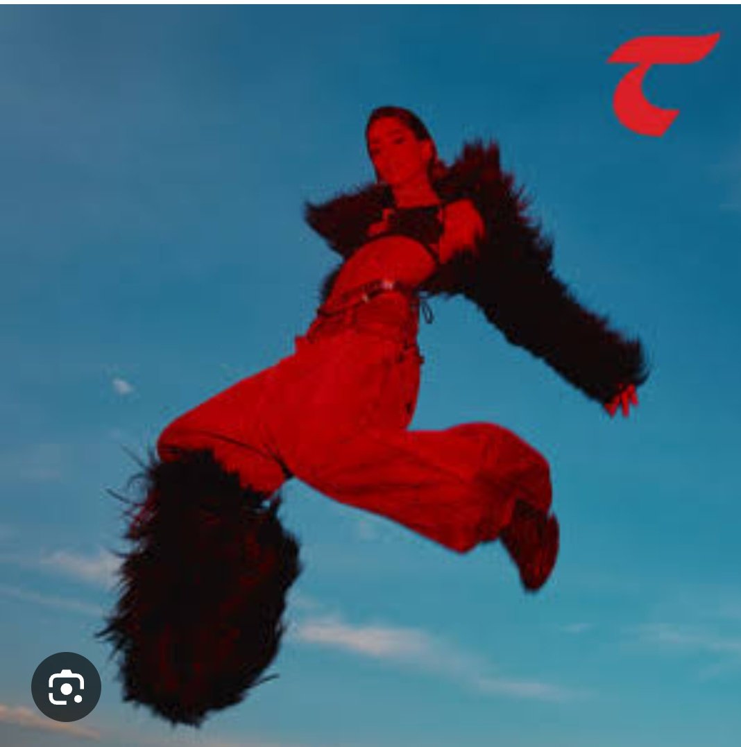 deboratinita23's tweet photo. Si Tini ya ha publicado 7 canciones de su 6  álbum, que normalmente tiene 15 temas, las demás seguirán siendo canciones en solitario, y también habrá algunas con artistas invitados? https://t.co/l673B4EbHt