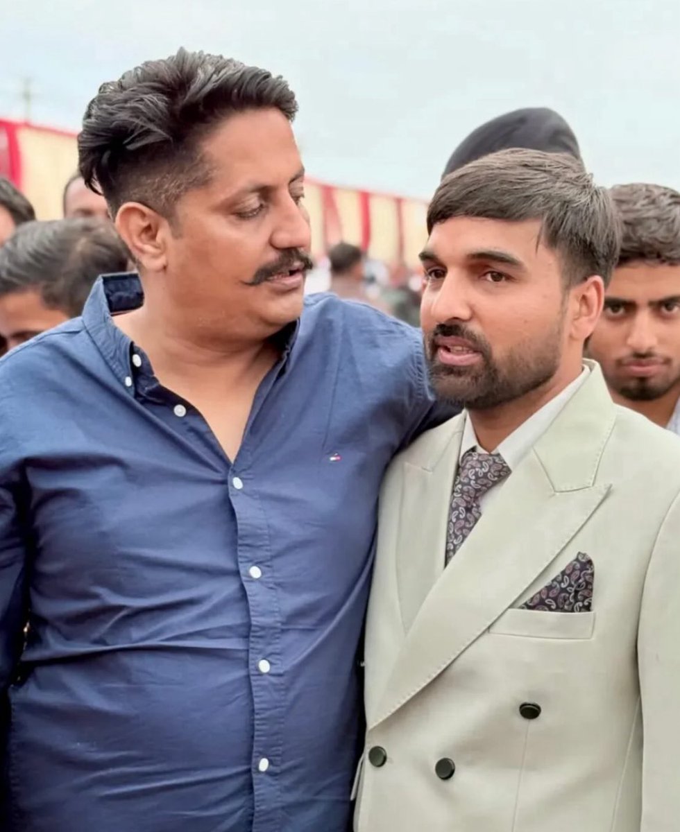 Neeraj_Chechee_Official (मिलकसराय) tweet media