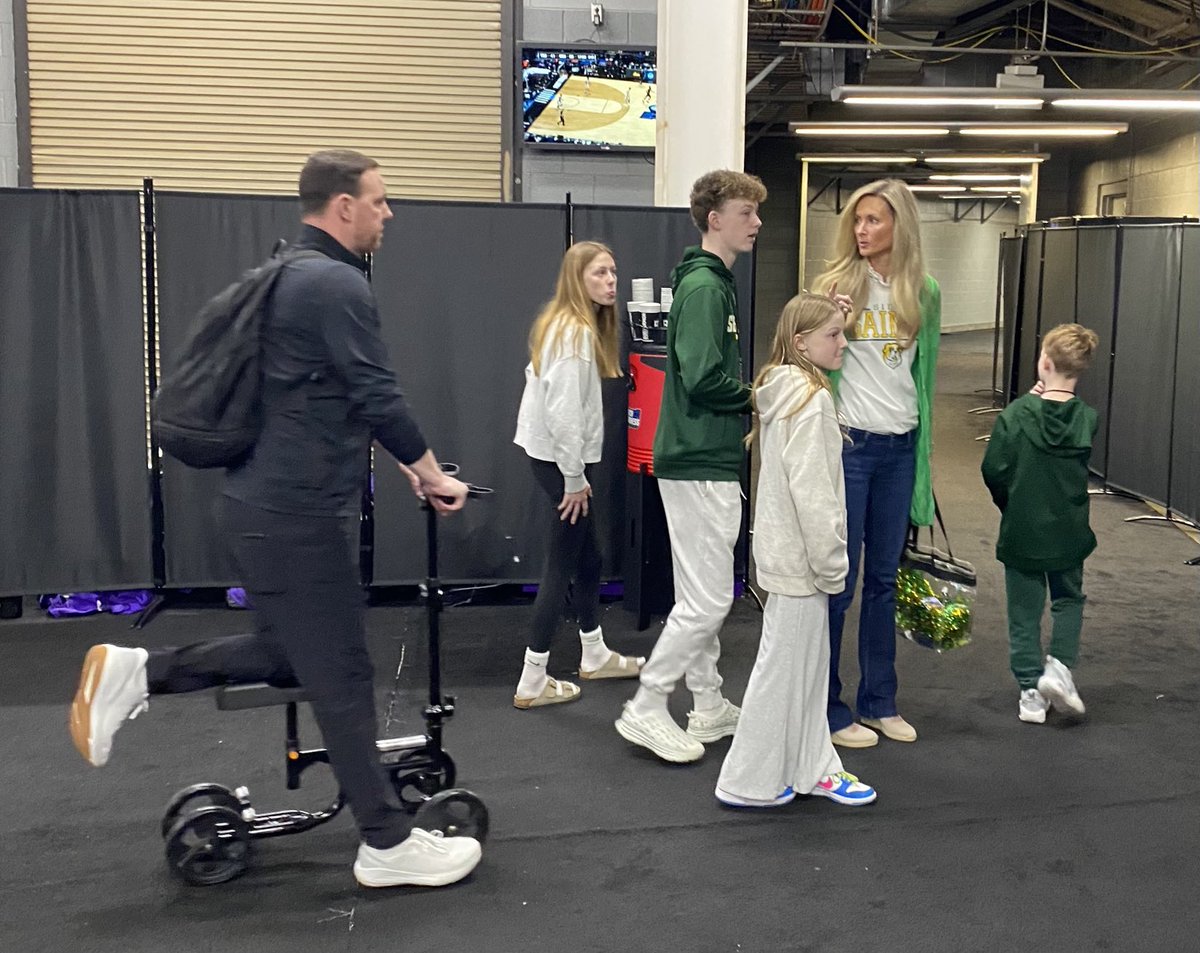 Donna Ditota tweet media