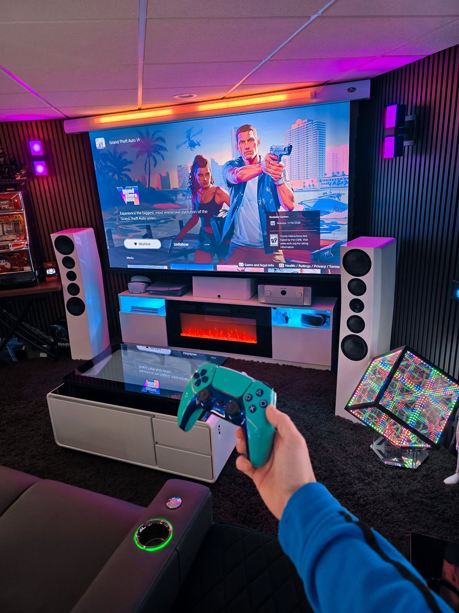 Cam 🎮 (@CamXPetra) tweet media