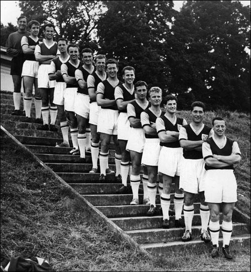 Billy Bonds Stand tweet media