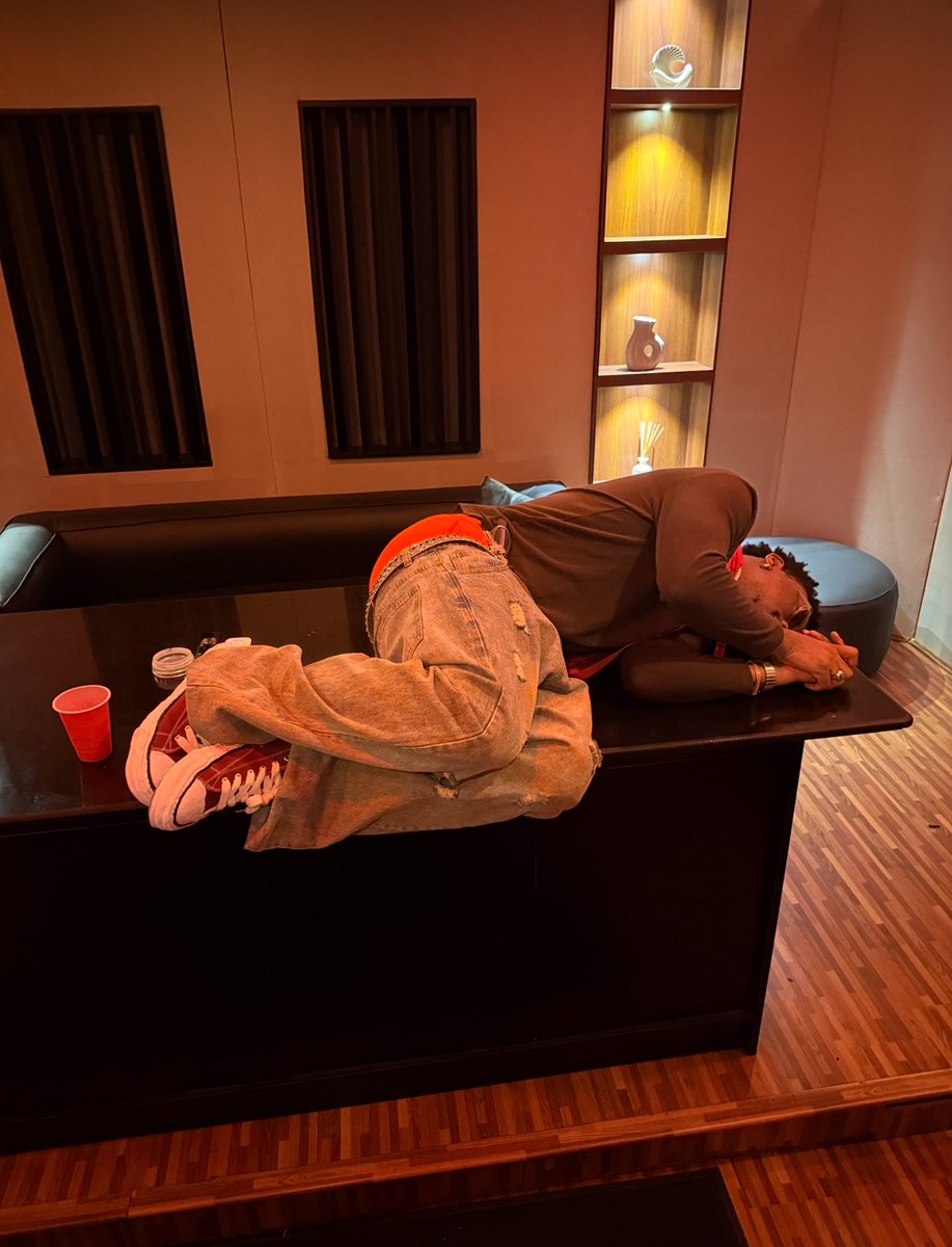 Material tweet media