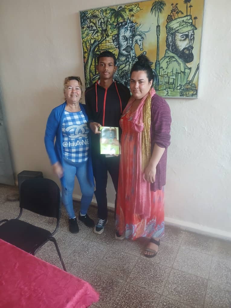 #futurosmaestros de <a href="/Nuestro_Rem/">Nuestro_Remedios</a> Proceso de entrega y selección de boletas a nuestros estudiantes de 4to año de la escuela Pedagógica <a href="/EducRemedios/">DGEMRemedios</a> <a href="/CubaMined/">MINED</a> <a href="/dpevillaclara/">DGEP Villa Clara</a> <a href="/Yamilet50088609/">Yamilet Herrera</a>