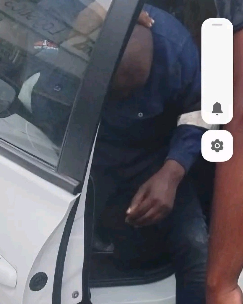 BonginkosiM tweet media