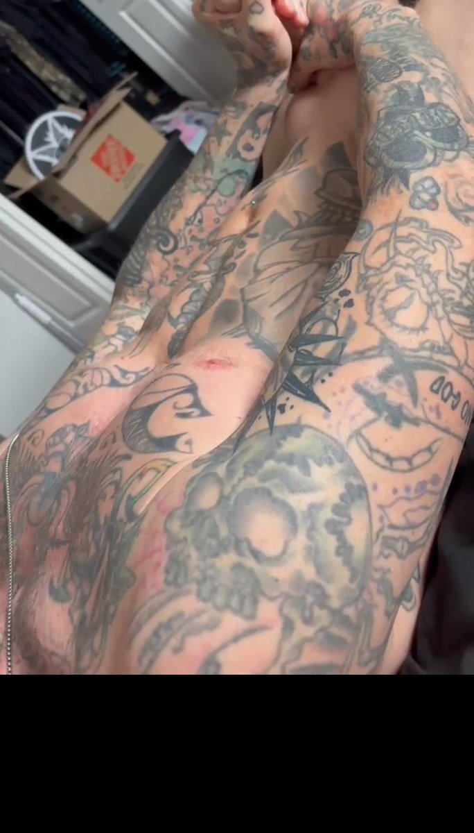 Aaron Is Tattoo (AaronIsTattoo) tweet media