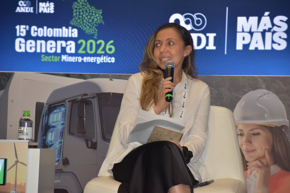 ANDI_Colombia's tweet photo. 🌎 La hoja de ruta frente a la crisis minero-energética y el nuevo mapa regional llega al #ColombiaGeneraANDI en un panel moderado por @ErikaFontalvo de @ElHeraldo.
#MásPaísANDI https://t.co/HSw4OpDcL3