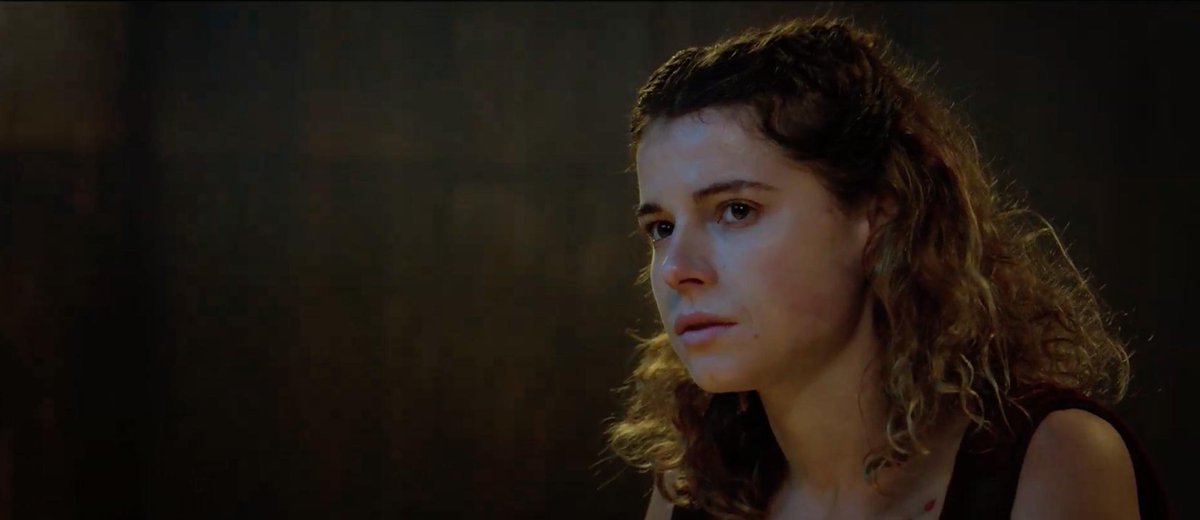 Jessie Buckley the versatile tweet media