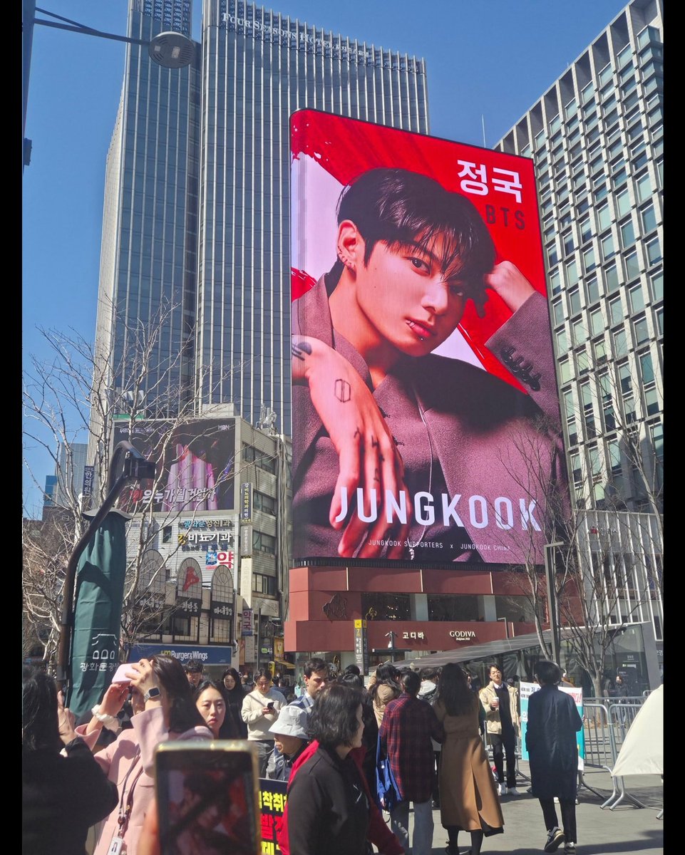 linah🍁🍁 tweet media