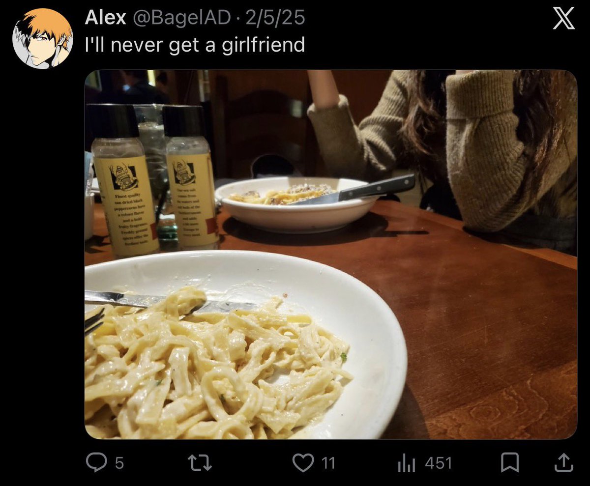 Alex tweet media