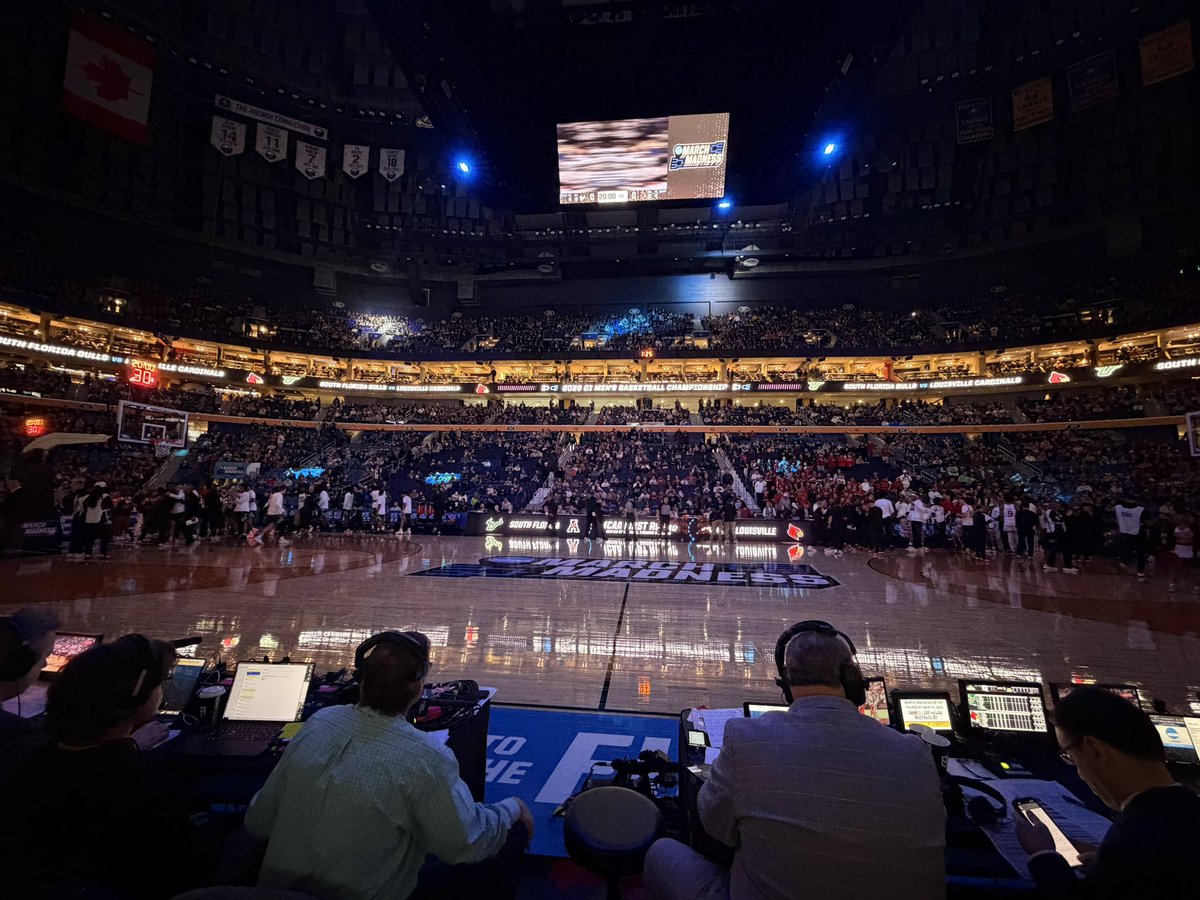 SalSports's tweet image. #NCAATournament #Buffalo