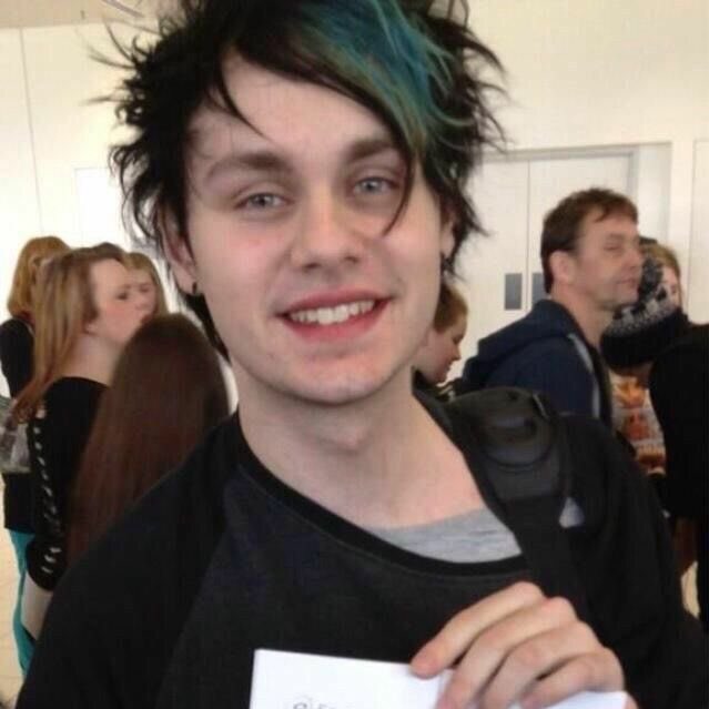 ALEX ×͜× tweet media