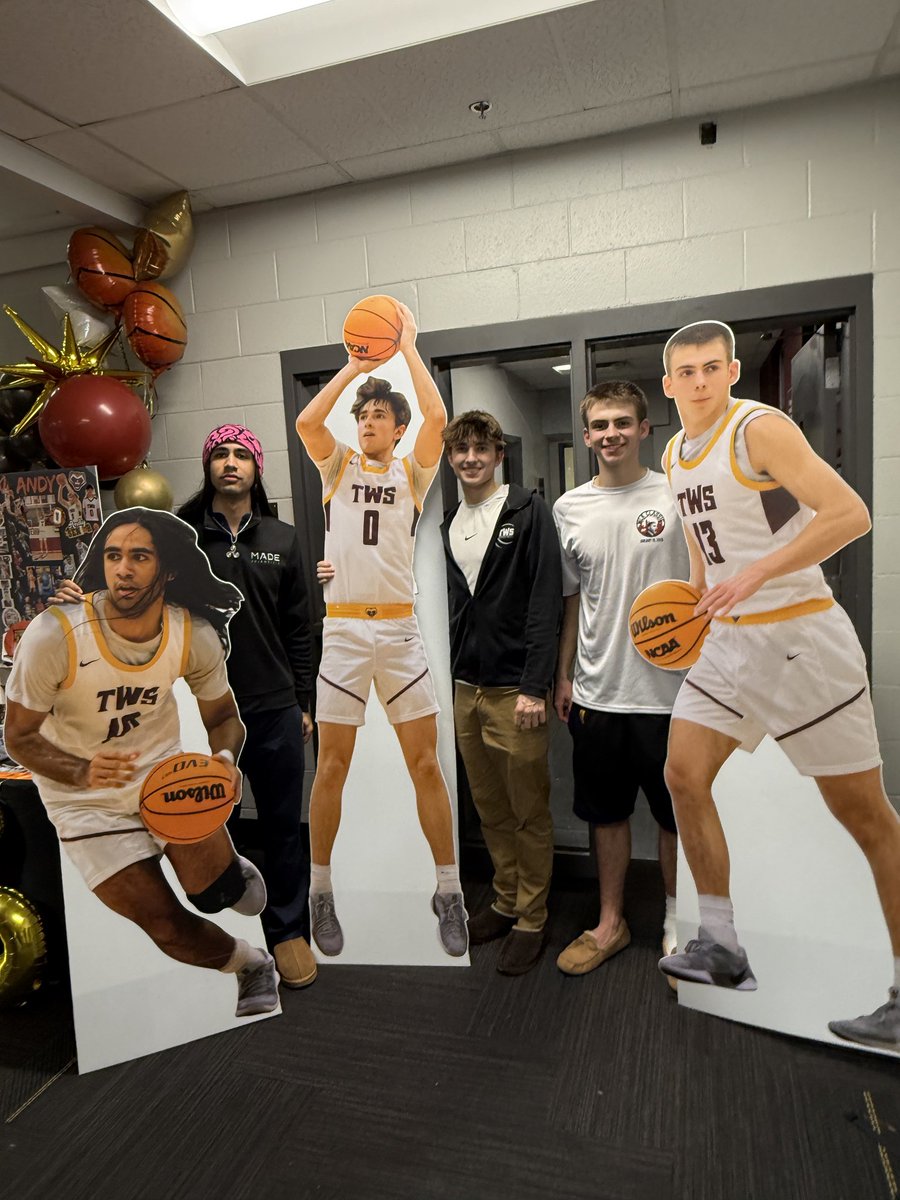TWS_Basketball's tweet photo. *5-A All Region
A. Carey (1K pts), D. Fernande, KD. Hernandez, L. McCorvey
*DPOY- S. Nalls
*Charged Up- S. Nalls &amp; I. Vroon
*Deflection- K. Hernandez
*Sportsmanship- D. Fernande
*Wolverine Award-L. McCorvey
*Record: 25-6 (12-3)
*Final 4
Thank you SENIORS!
#TWSdna
#TogetherWeClimb https://t.co/G8s2Uhf7vI