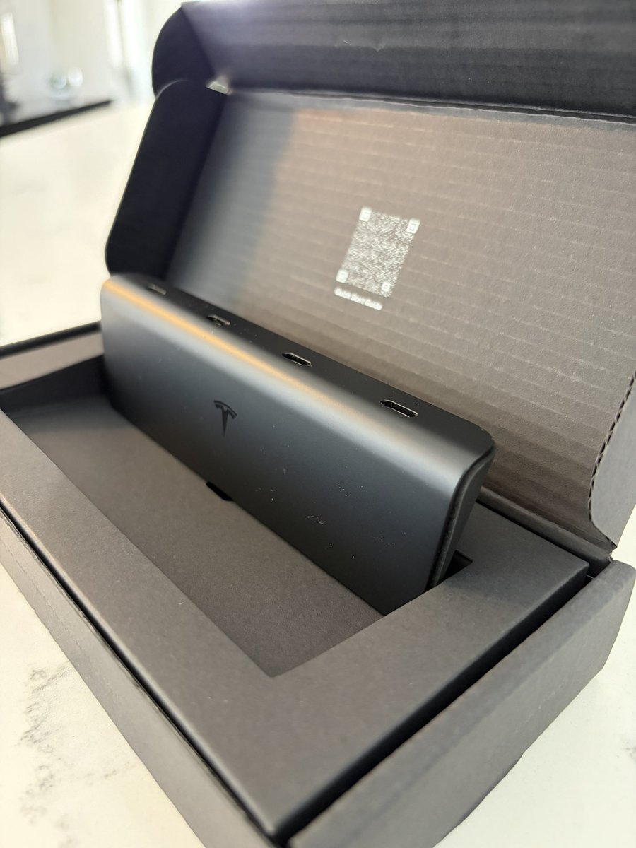 Tesla King tweet media