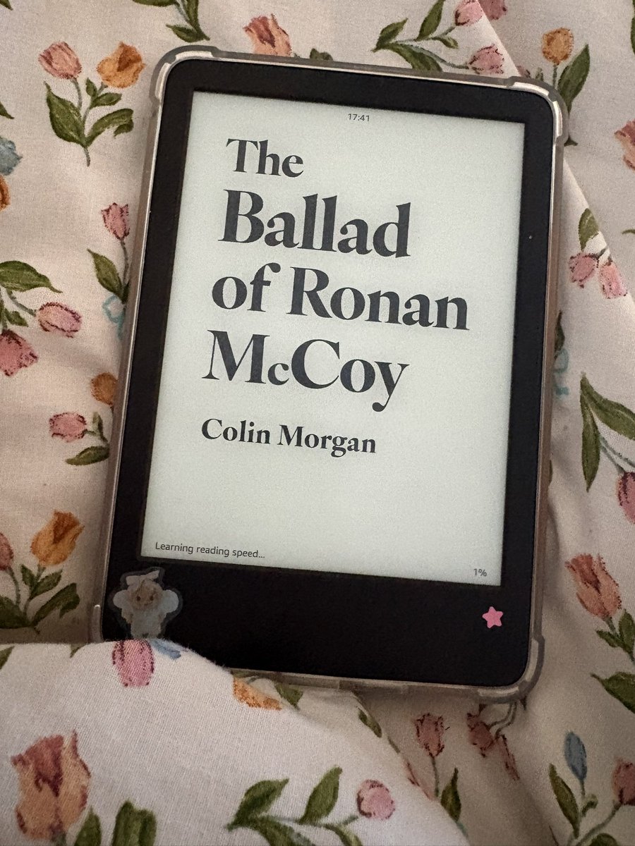 laura ✩ tweet media