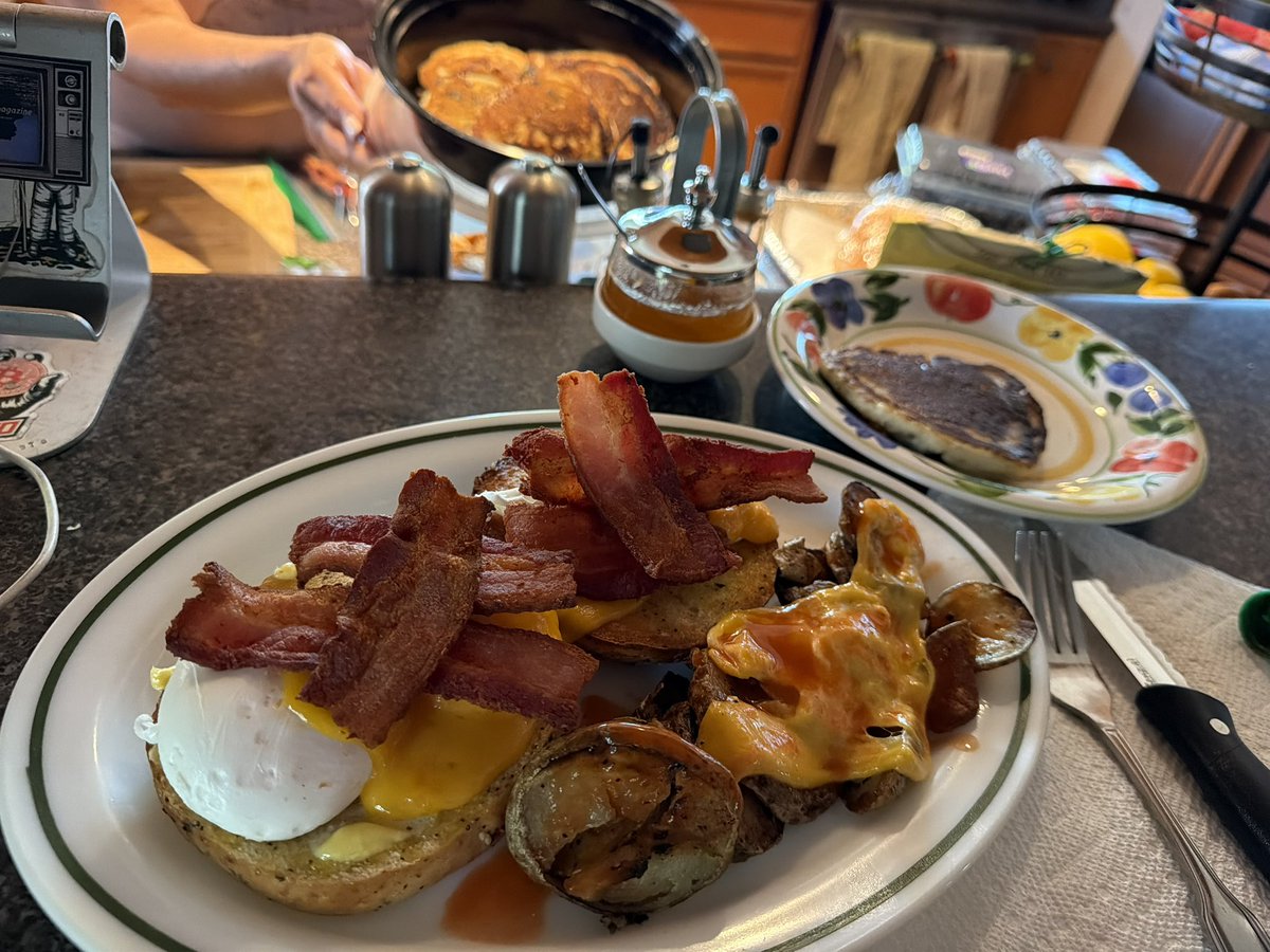 Tim Tayshun “Lower your Time Preference” tweet media