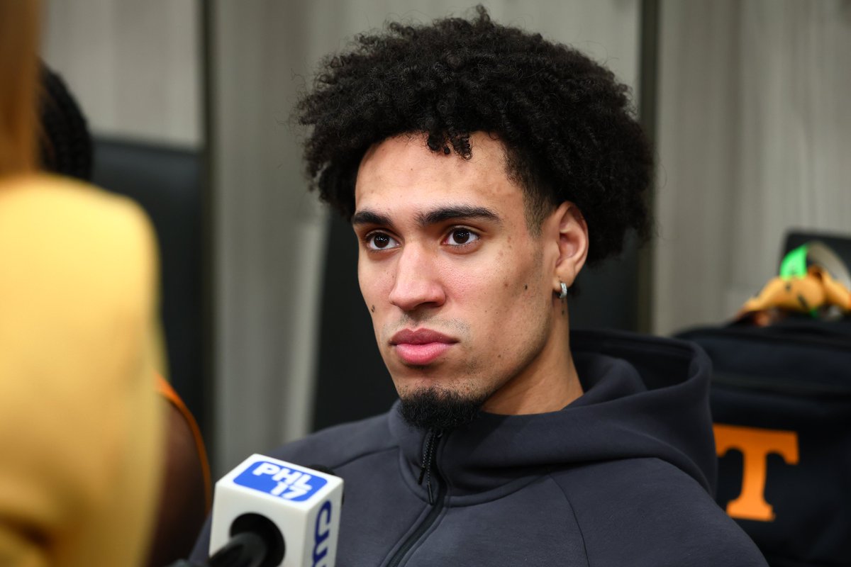 Tennessee Basketball tweet media