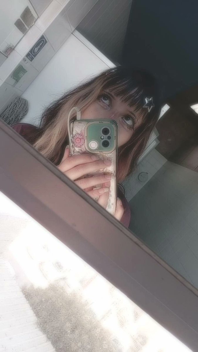 pastillita_cos tweet media