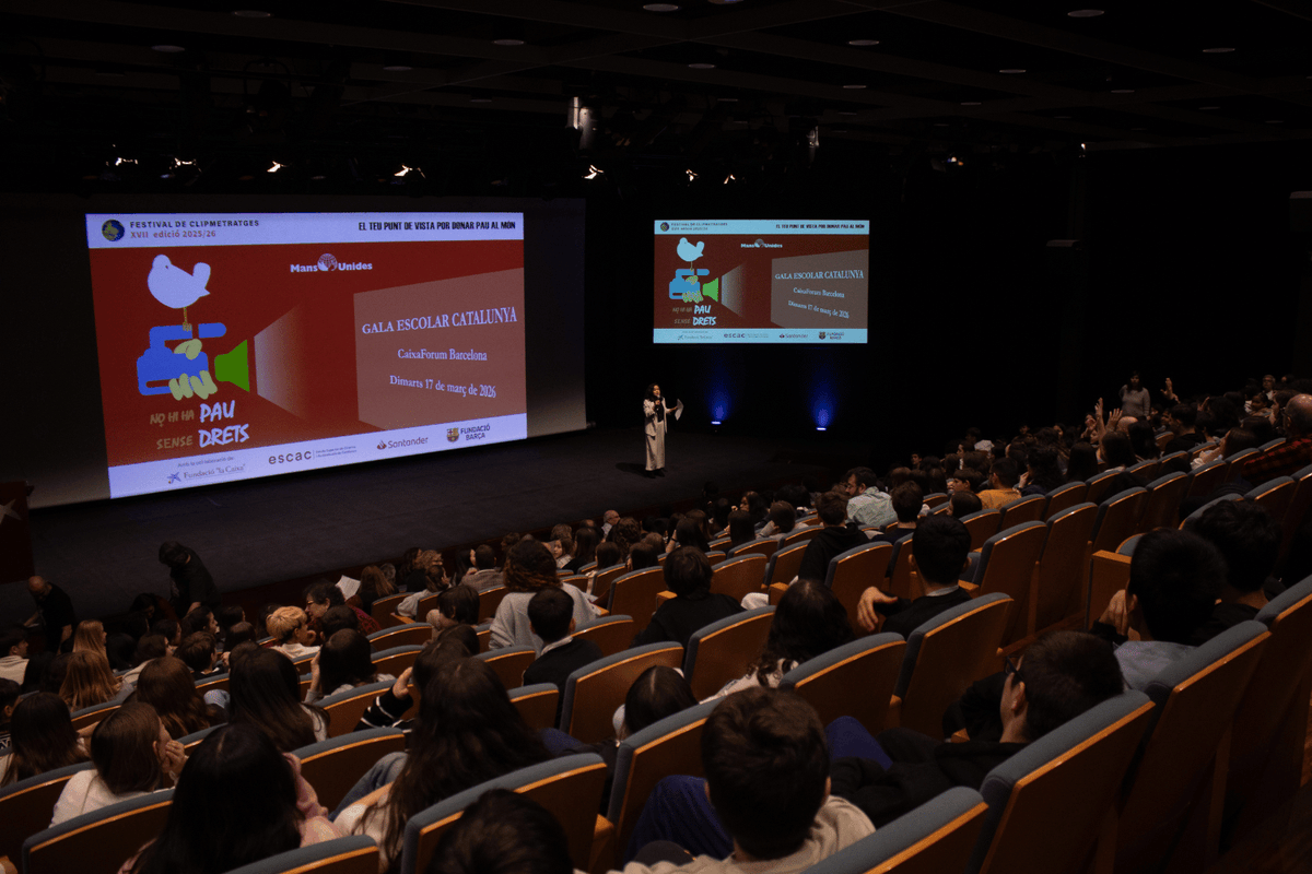 Mans Unides Barcelona tweet media