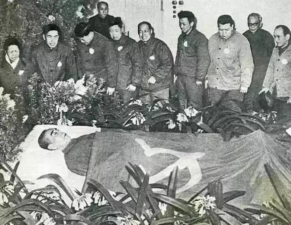 茶先生 tweet media