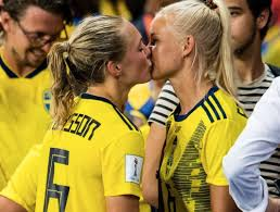 ELLIS CASHMORE tweet media