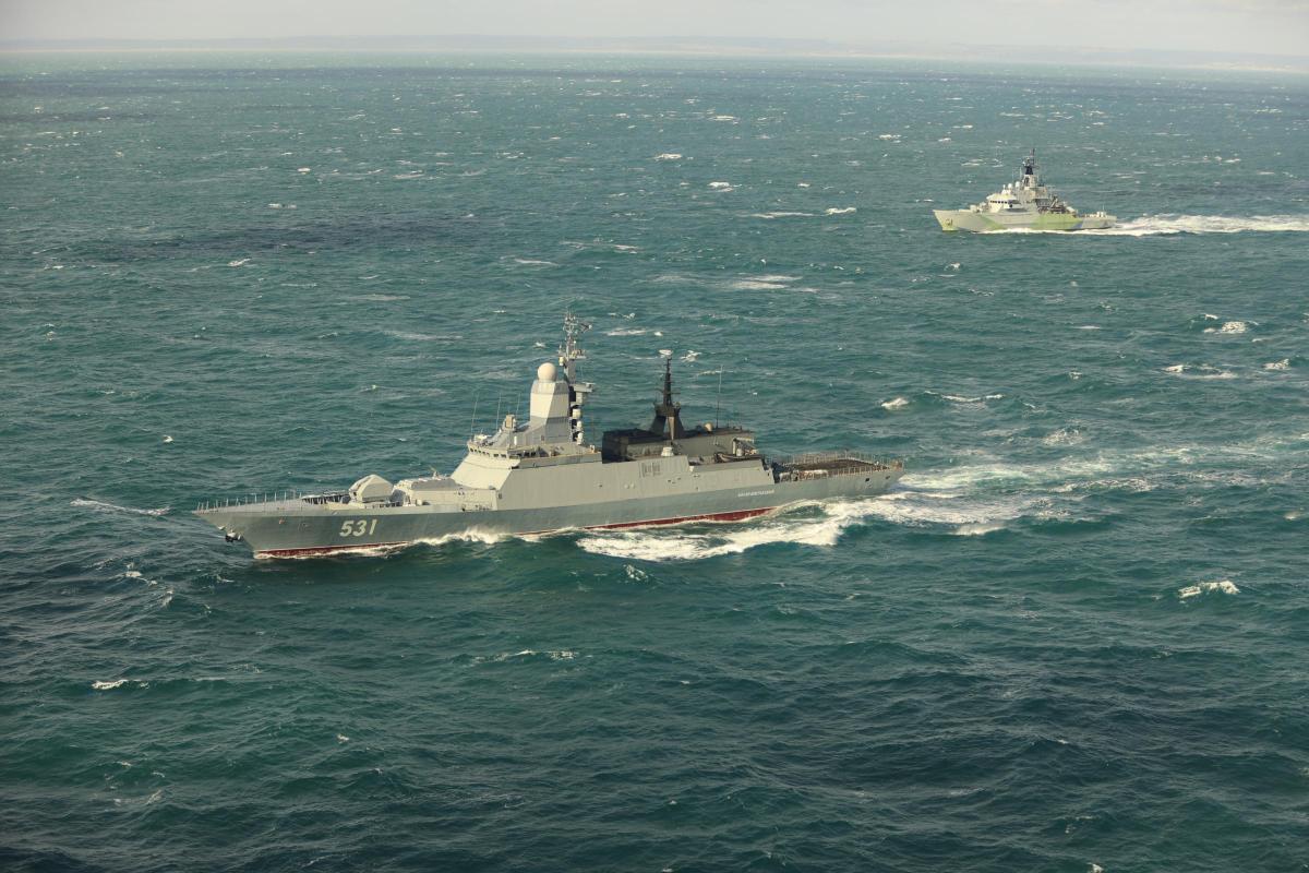 Modern Royal Navy tweet media