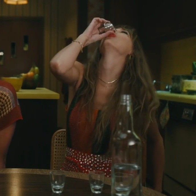 M (𝓉𝒶𝓎𝓁ℴ𝓇’𝓈 𝓋ℯ𝓇𝓈𝒾ℴ𝓃)🪩 tweet media