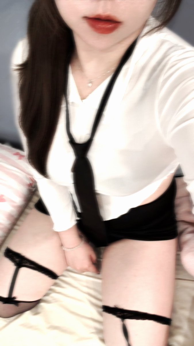 qqu_04080's tweet photo. 夜深了😈
#SWAG#噴水公主羊羊##原味#原味內褲#原味內衣#原味襪子#原味絲襪 https://t.co/gD3dwnMDGk