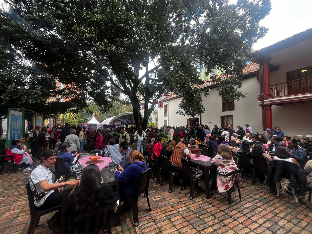 Radio Nacional CO tweet media