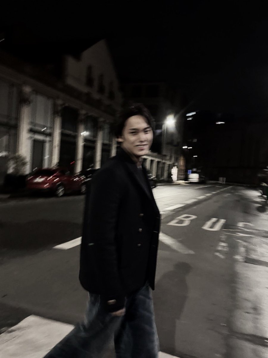 َEiser. tweet media