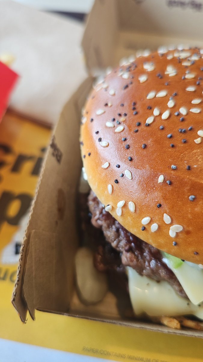 โ๐๐ซ๐ ๐ฅ: ๐๐ฌ, ๐ฐ๐ฌ ๐ ๐ฏ๐๐ฐ๐ฐ tweet media