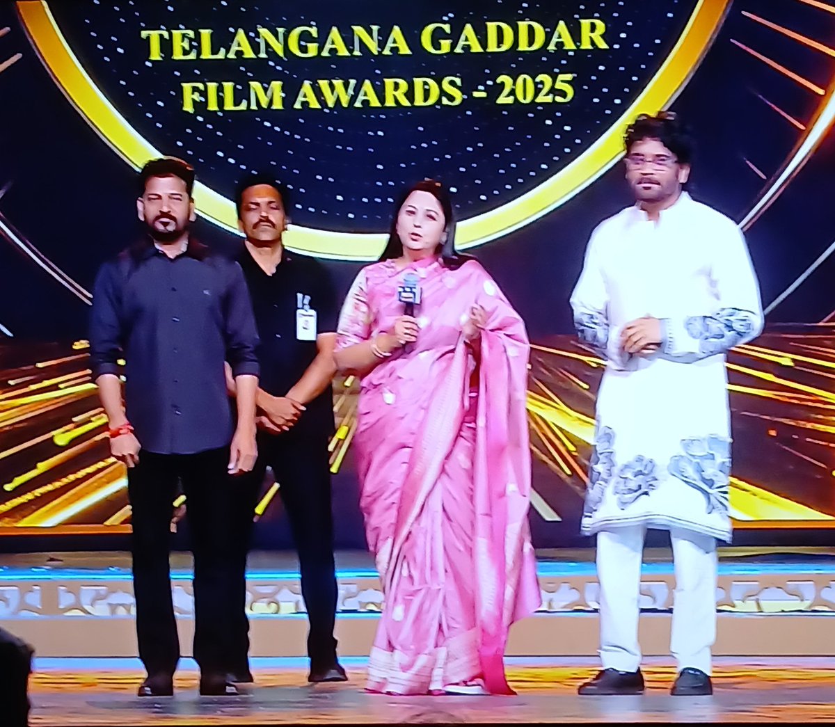 JSKapoor1234's tweet image. Thank you
#telanganagaddarawards 
@revanth_anumula garu 
#anr award 🏆 
#AnrLivesON