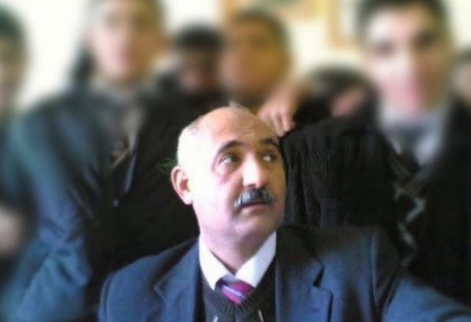 Manisa/Turgutlu’da bir okulda görev yapan Ramazan hocanın maruz kaldığı hukuksuzluk, vicdanları derinden yaralamıştır. 

Öğrencilerin veya dış çevrelerin subjektif yorumları üzerinden bir öğretmenin hürriyetinden mahrum bırakılması, öğretmenlik mesleğinin saygınlığına vurulmuş