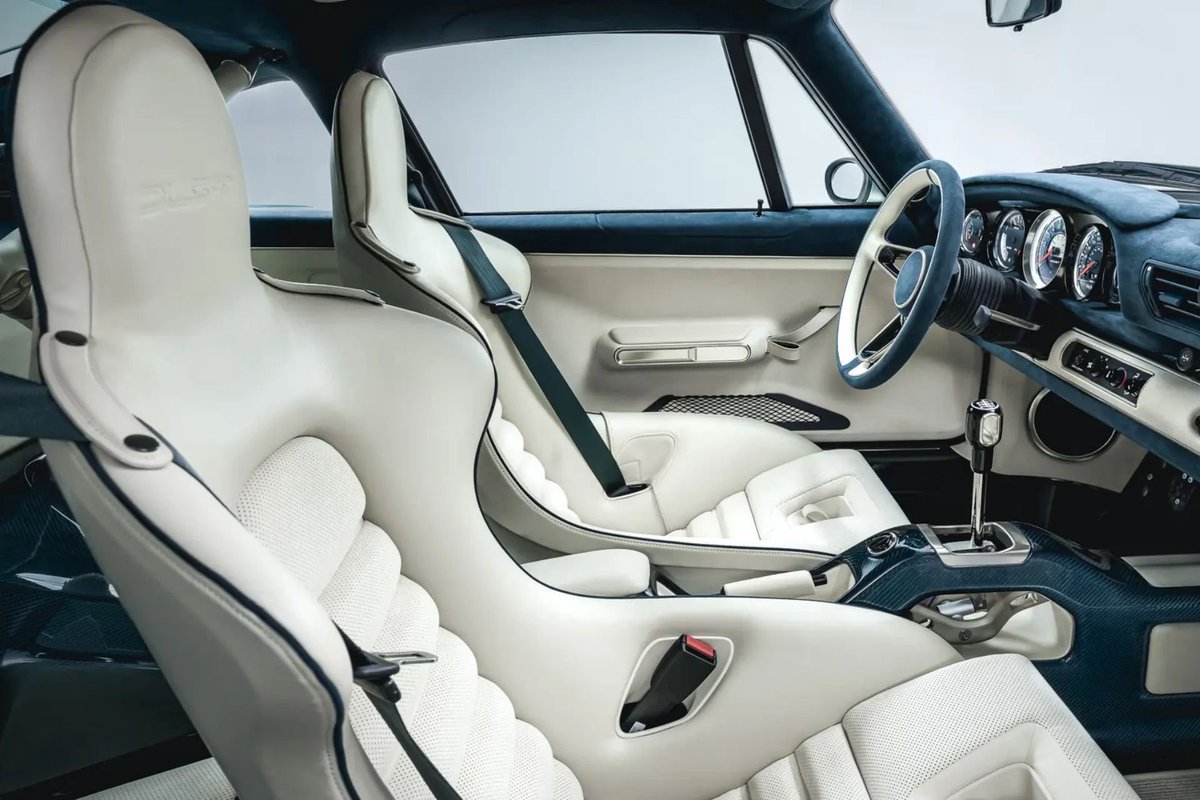 kotecinho's tweet photo. 1990 Porsche 911 Singer DLS Turbo
RM Sotheby's