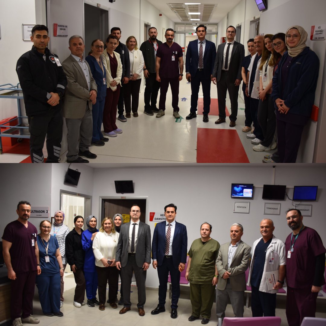 kahramankazandh's tweet photo. Başhekimimiz Uz. Dr. Semih CANPOLAT ve hastane yönetimimiz,kıymetli sağlık çalışanlarımızı birimlerinde ziyaret ederek bayramlarını tebrik etti.
Gece gündüz demeden özveriyle görev yapan tüm sağlık çalışanlarımızın emeği her türlü takdirin üzerindedir. https://t.co/8mhz5bk7vZ