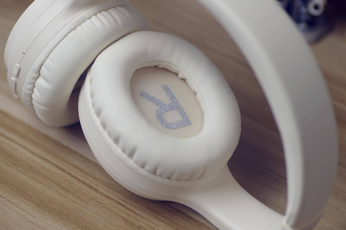 debbie r tweet media