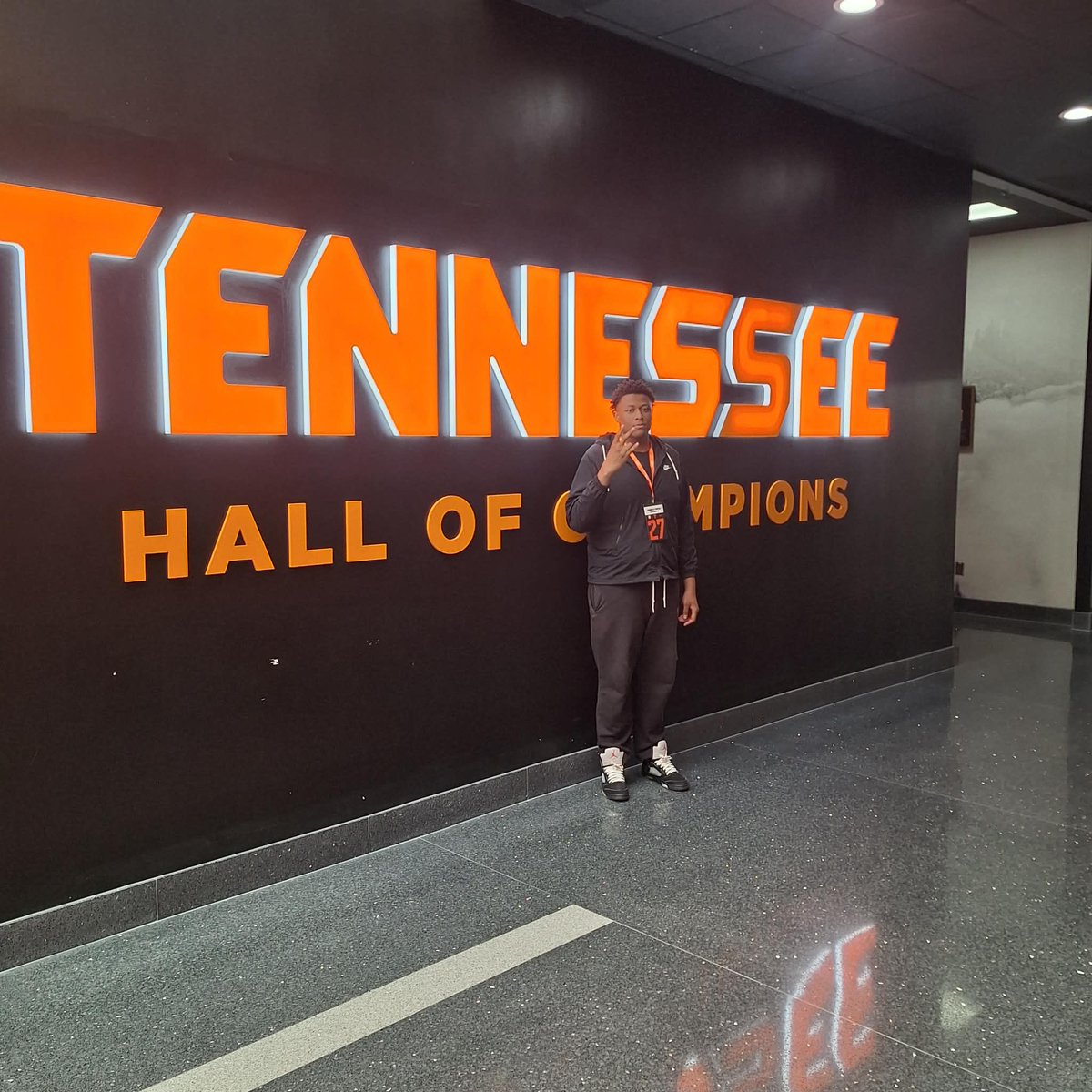 Carmello Peoples 6’6 LT tweet media