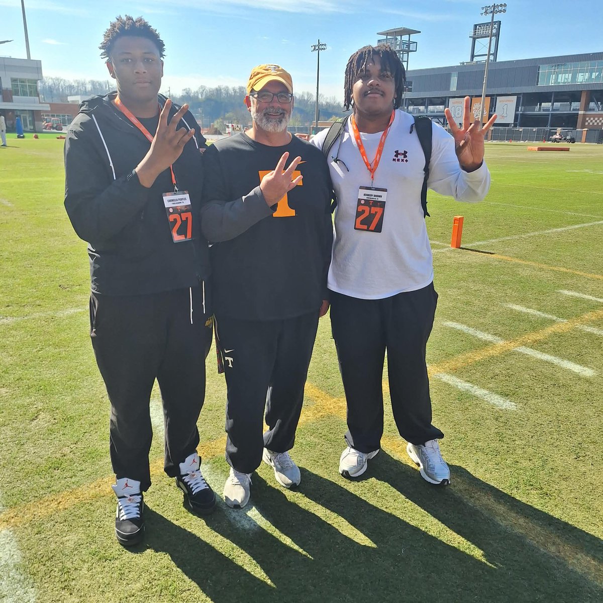 Carmello Peoples 6’6 LT tweet media