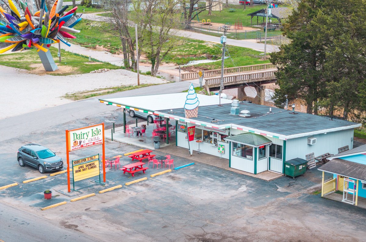 Whitaker Marketing Group tweet media