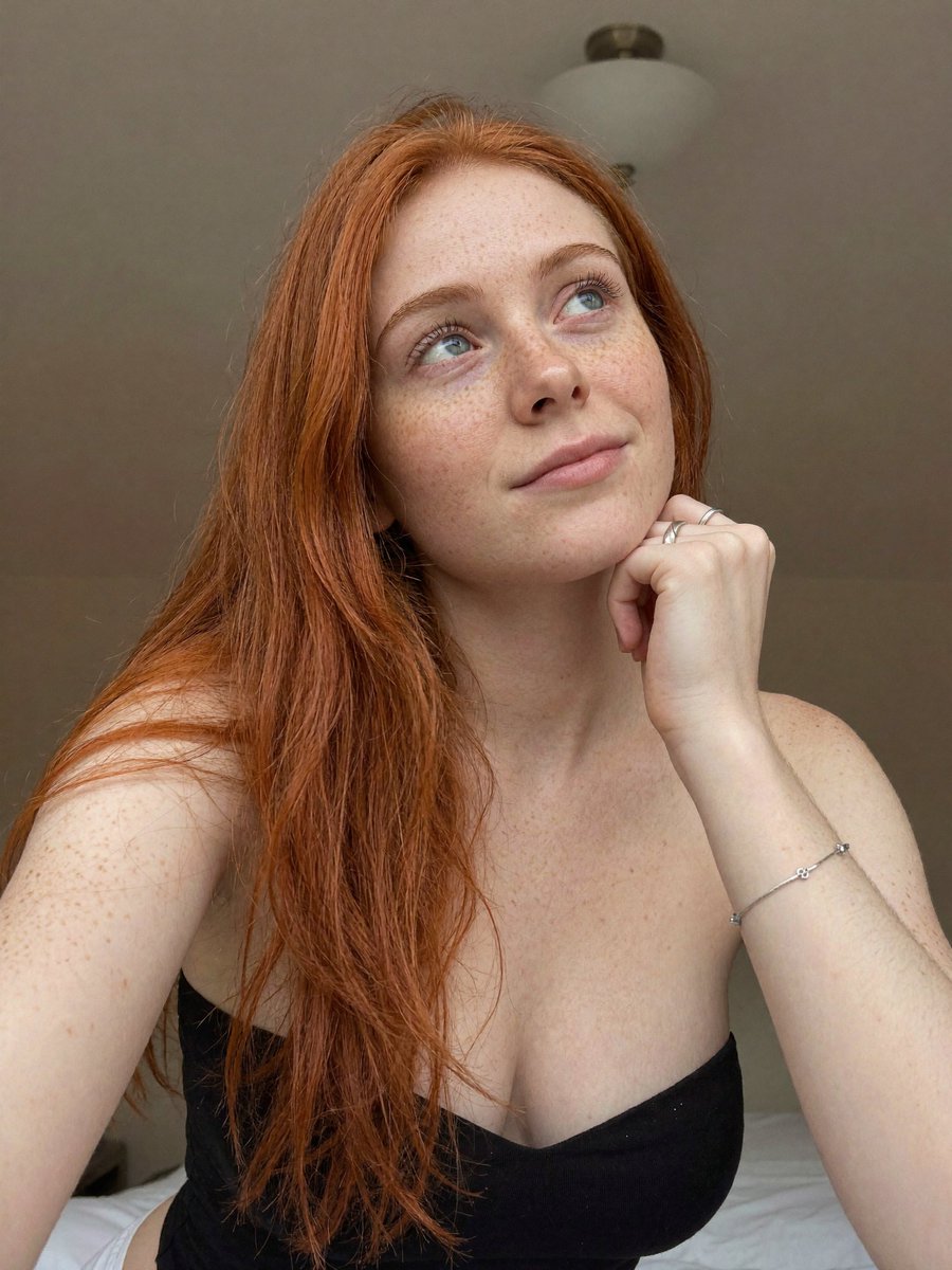 Lily Coy tweet media