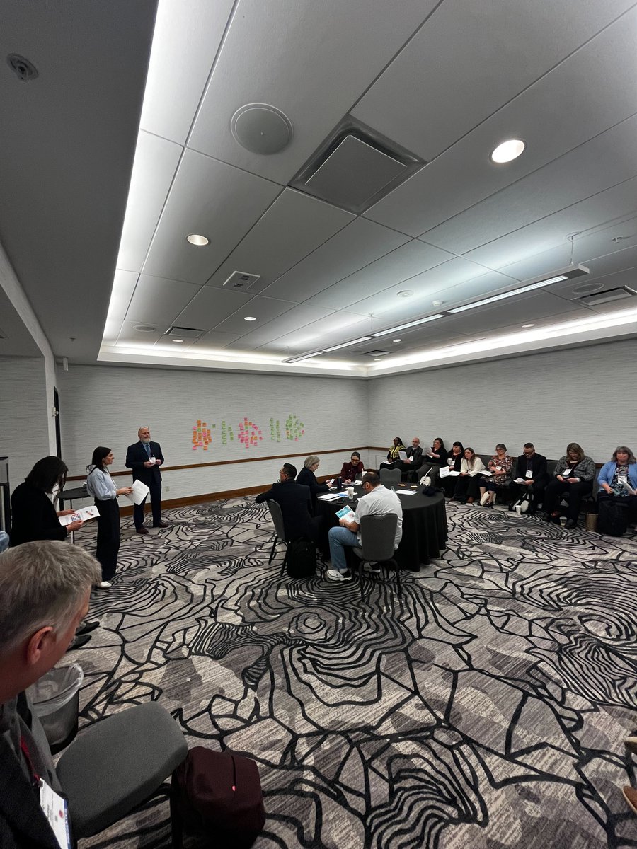 Packback tweet media