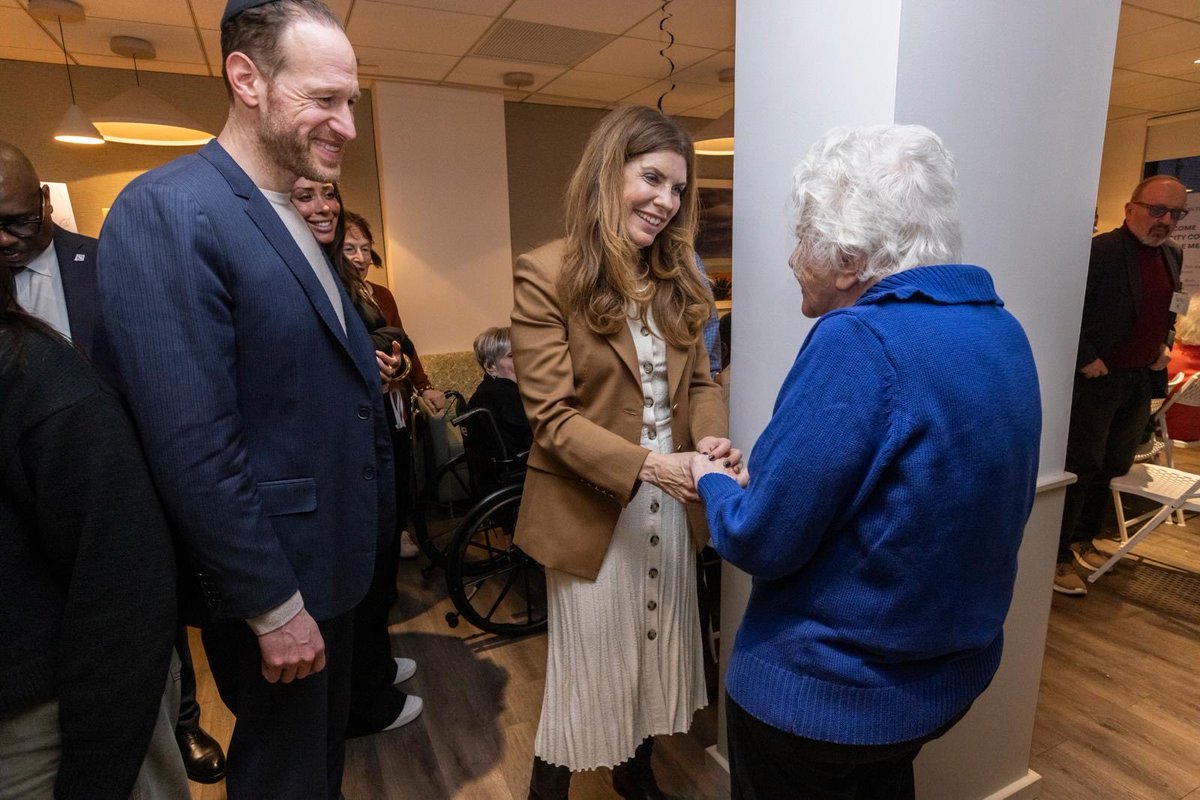 David G. Greenfield tweet media