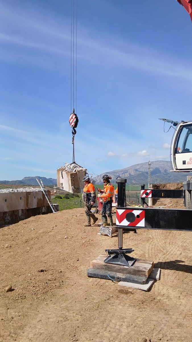 Óscar Puente tweet media