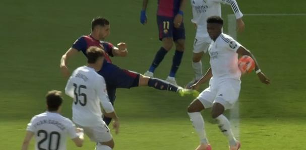 Trainer Simon tweet media