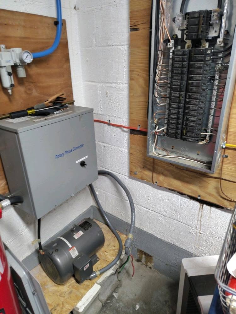 Azzys Design Works tweet media