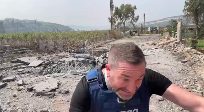 Las Fuerzas de Defensa de Israel (FDI) han emitido un comunicado sobre el vídeo viral que muestra un ataque aéreo que impactó por poco a propagandistas de Vodzka Today que se encontraban en un puente atacado por Israel y utilizado por Hezbolá tanto para el movimiento de