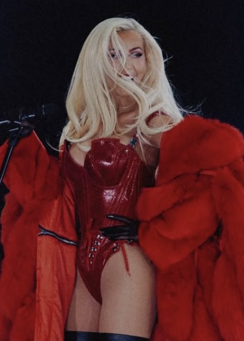 XtinaLoverr™️ tweet media