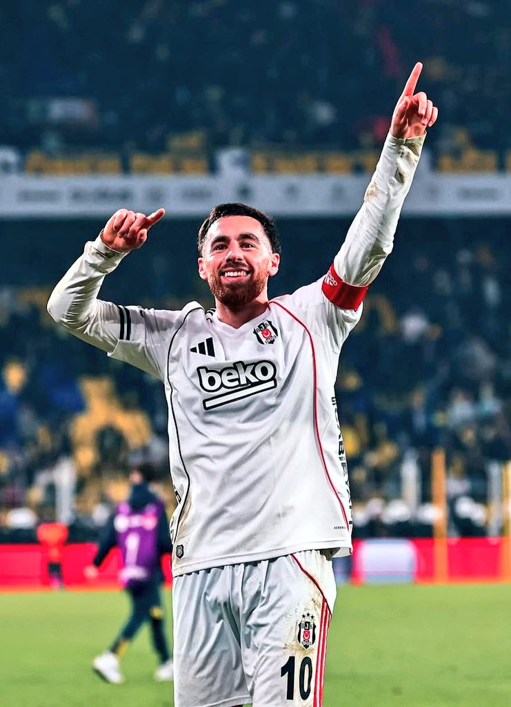 football Motto tweet media