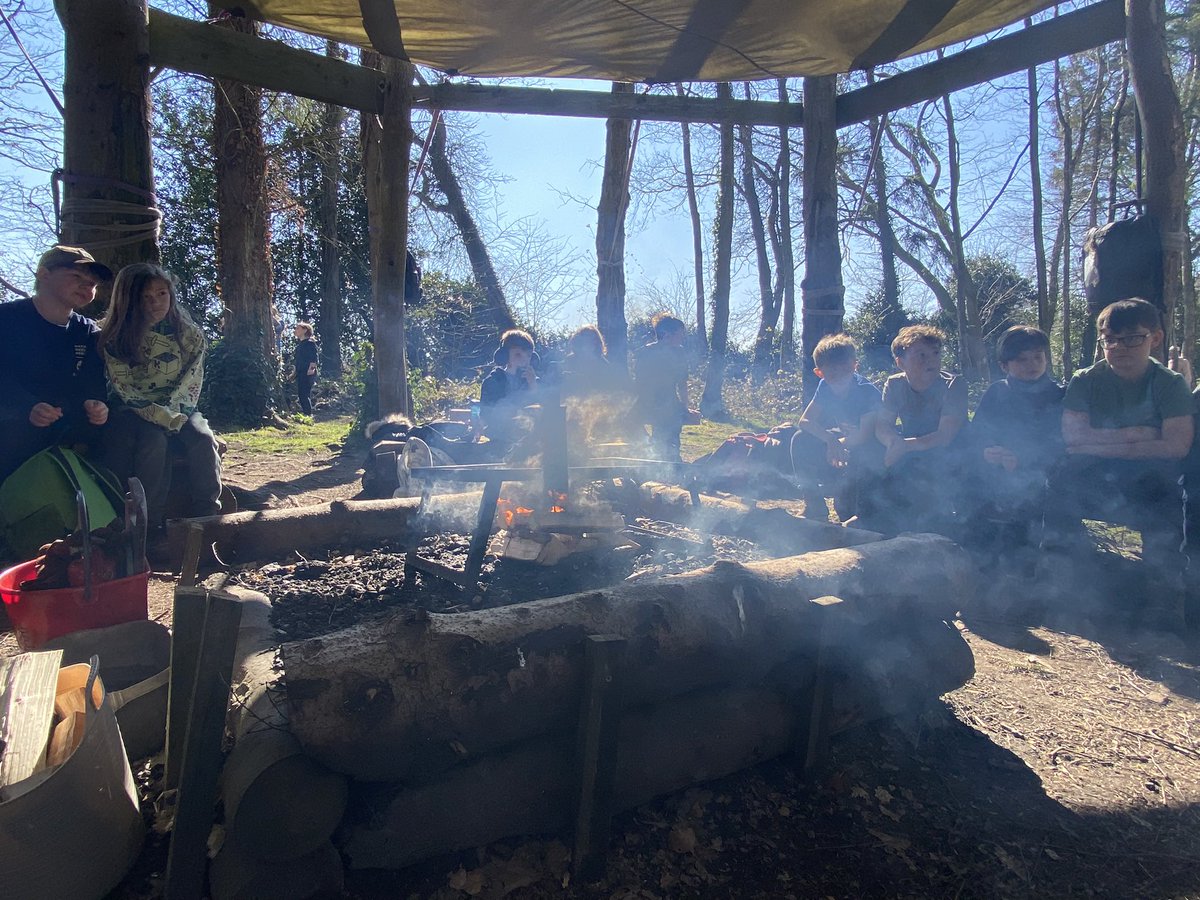 Ysgol Sychdyn tweet media